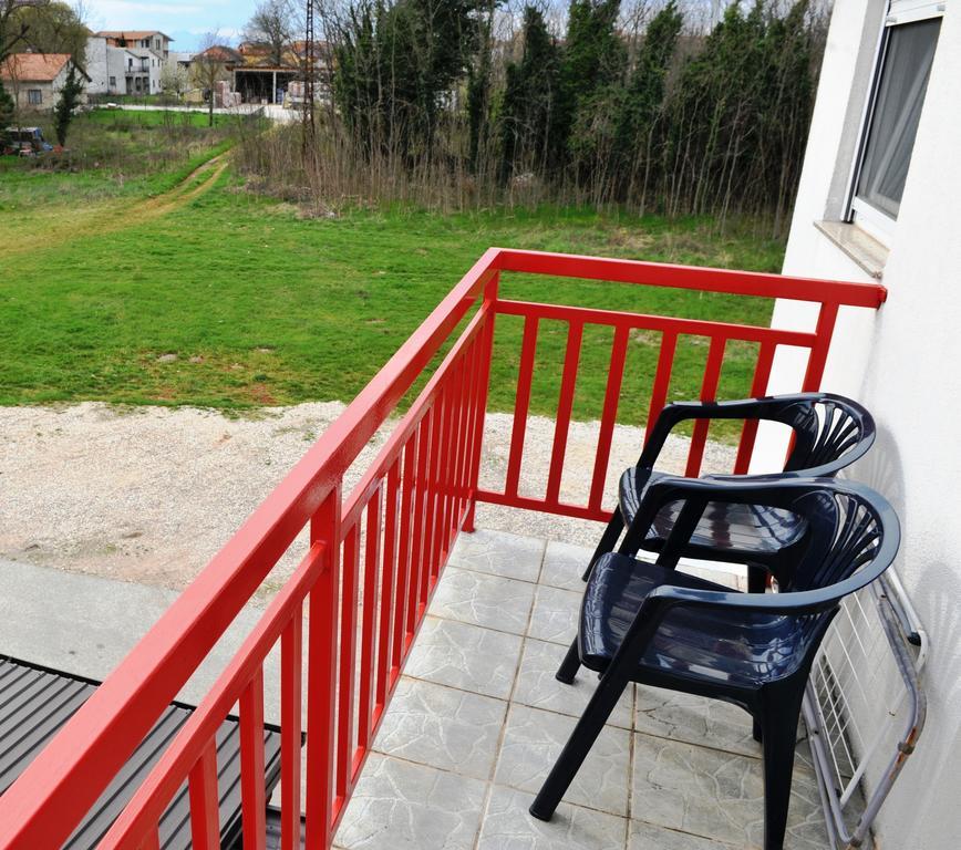 Ana Stjepan Nikolic - Pilgrim'S 2Nd Home Medjugorje Exterior foto