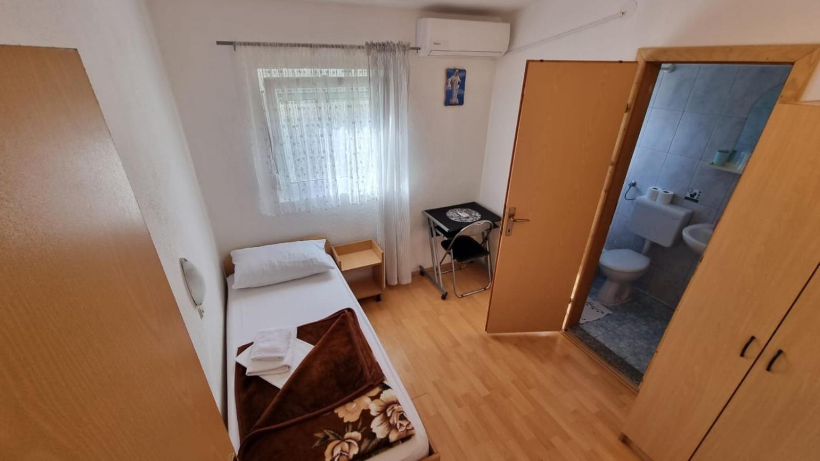 Ana Stjepan Nikolic - Pilgrim'S 2Nd Home Medjugorje Exterior foto